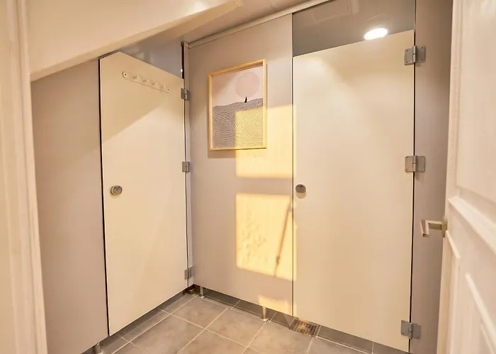 Jt Tailored Service Near Hyehwa Station Seoul